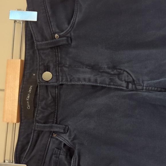 Navy soft ultra stretch size 10 Calvin Klein jeggings - Picture 2 of 3
